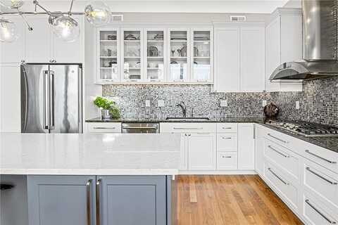 Portland, MINNEAPOLIS, MN 55415