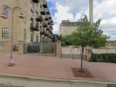 Portland, MINNEAPOLIS, MN 55401