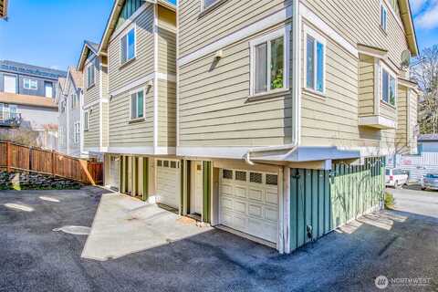33Rd, SEATTLE, WA 98125