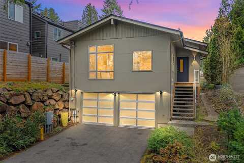 31St, SEATTLE, WA 98125