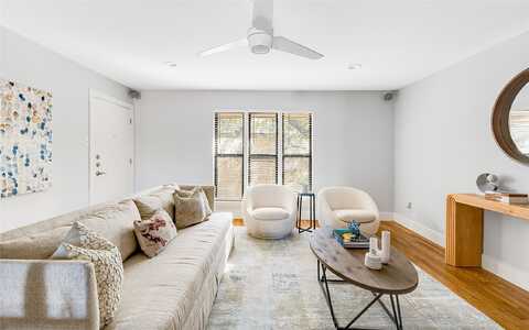 Villager, DALLAS, TX 75230