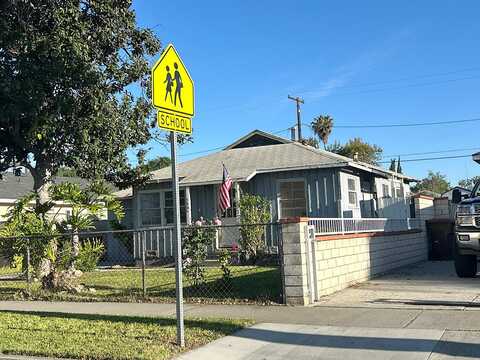 Oak, FULLERTON, CA 92833