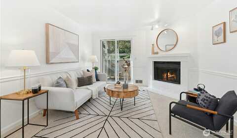171St, WOODINVILLE, WA 98072