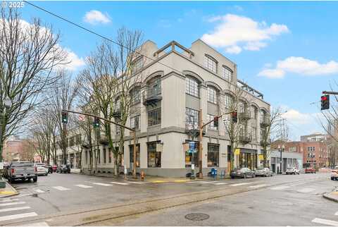Glisan, PORTLAND, OR 97209