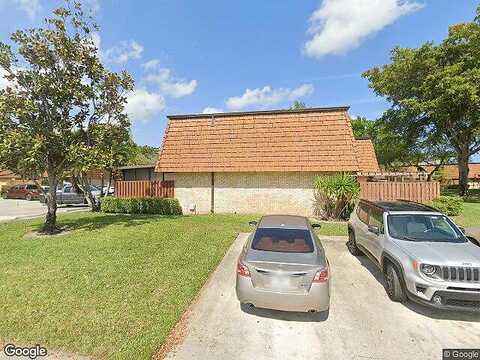 15Th, GREENACRES, FL 33463