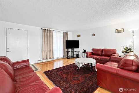 176Th, SEATAC, WA 98188