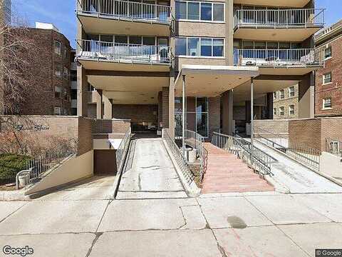Summit, MILWAUKEE, WI 53202