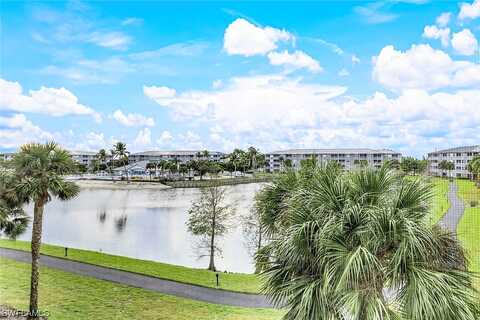 Lake Circle Dr, Fort Myers, FL 33908