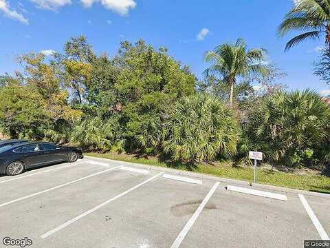 Equestrian Cir, Fort Myers, FL 33907