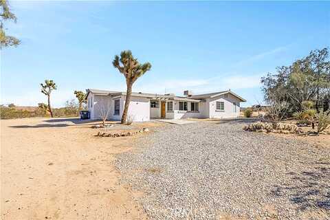 58717 3 Palms Avenue, Yucca Valley, CA 92284