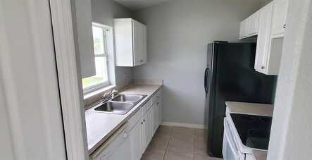 Finch, KISSIMMEE, FL 34759