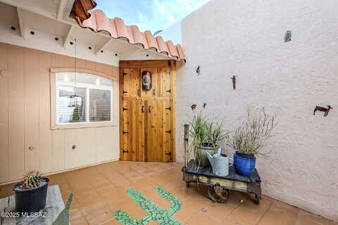 E Fort Lowell Road #Unit B, Tucson, AZ 85712