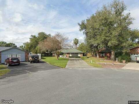 Mary, MOUNT DORA, FL 32757