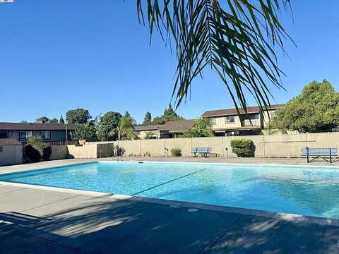 Carlton, ANTIOCH, CA 94509