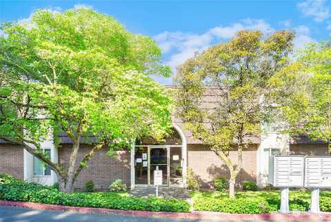 68Th, KIRKLAND, WA 98033