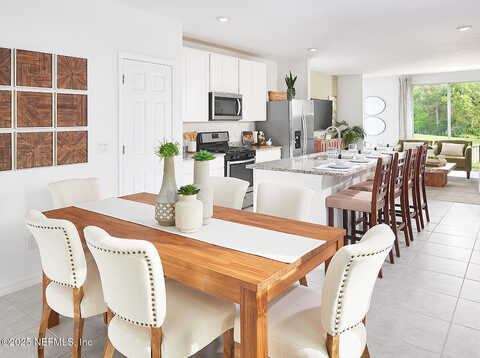 Queensgate Circle, Jacksonville, FL 32219