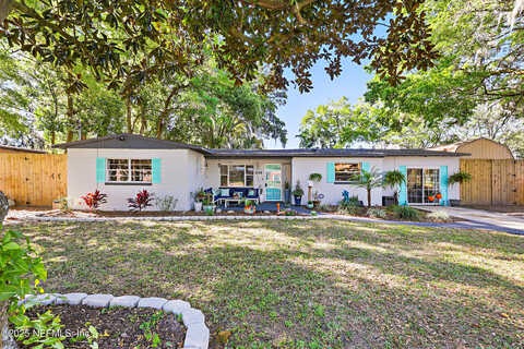 Robbins S Circle, Jacksonville, FL 32211