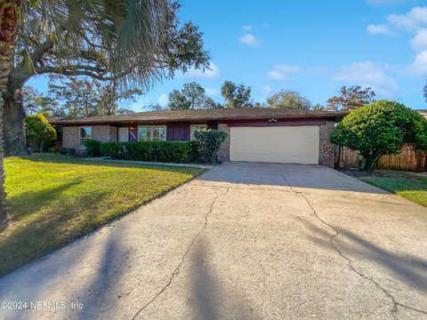 Greenwillow S Lane, Jacksonville, FL 32277