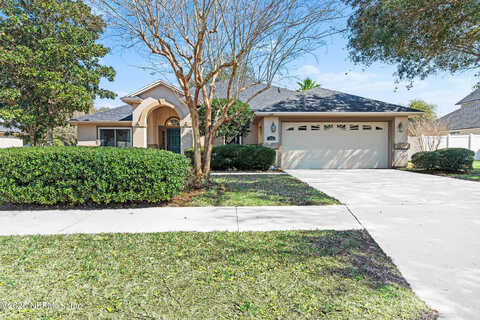 Martin Lakes W Drive, Jacksonville, FL 32220