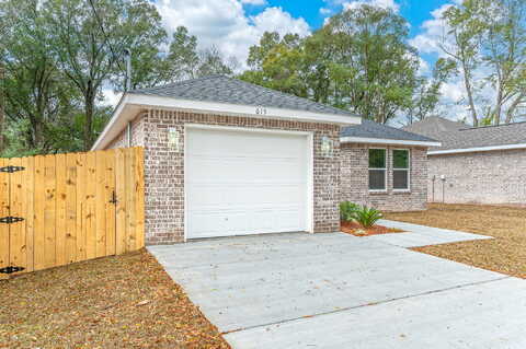 E Cobb Avenue, Crestview, FL 32539