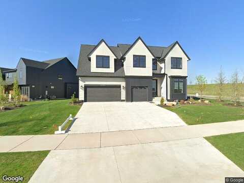 Rolling Hills Parkway, Victoria, MN 55386