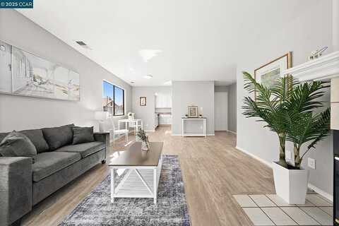 Loreal Ter, Fremont, CA 94555