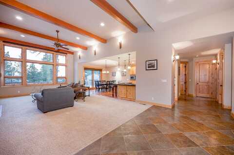 Mountain View, SISTERS, OR 97759