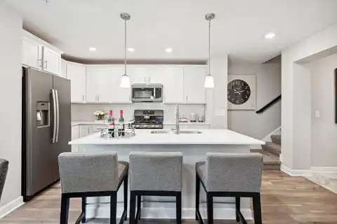 Archdale Lane, Rosemount, MN 55068
