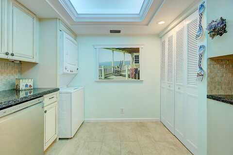 Lake Shore Dr, West Palm Beach, FL 33403