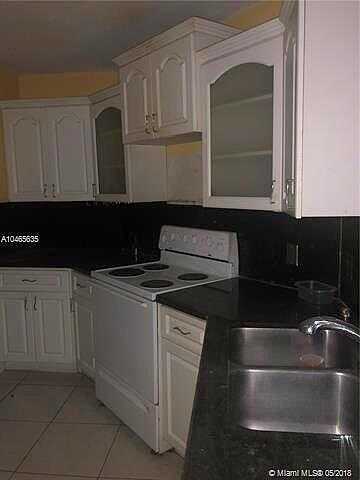 Nw 186Th St, Hialeah, FL 33015