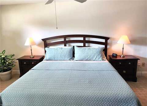 Chantelle Dr, Naples, FL 34112