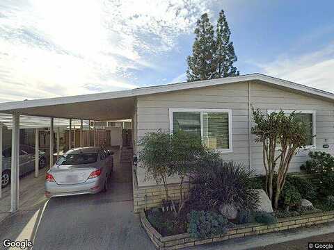 Lake Glen #48, La Mirada, CA 90638