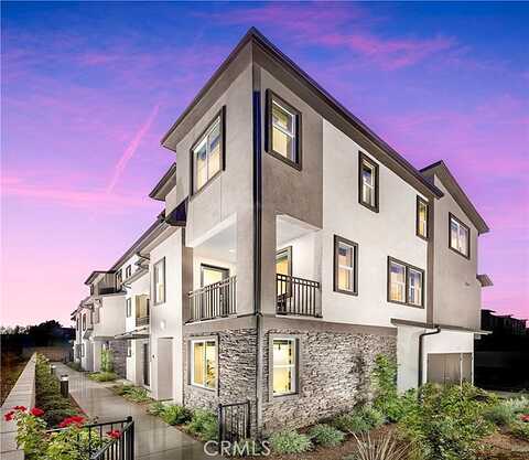 Florence Avenue #34, Santa Fe Springs, CA 90670