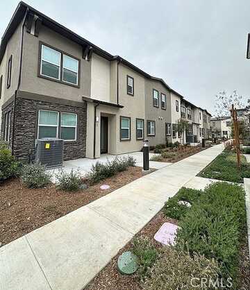 Florence Avenue, Santa Fe Springs, CA 90670