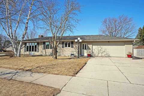 Orlando, GREEN BAY, WI 54304