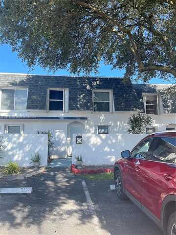Sw 67Th Ter, Davie, FL 33314