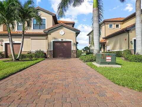 Palace Ln, Bonita Springs, FL 34135