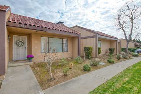W Santa Ana Avenue, Fresno, CA 93711