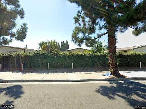 Clinton #26, Santa Ana, CA 92703