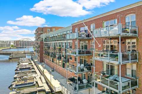 S Water St, Milwaukee, WI 53204
