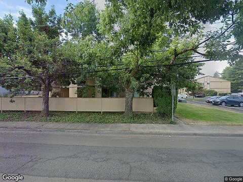 Ne 27Th St, McMinnville, OR 97128