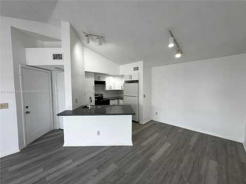 Vista Isles Dr, Plantation, FL 33325