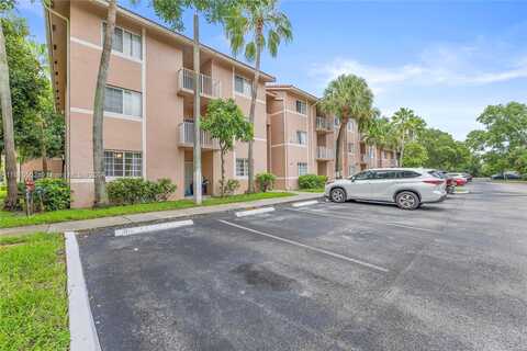 Sabal Palm Mnr, Hollywood, FL 33024