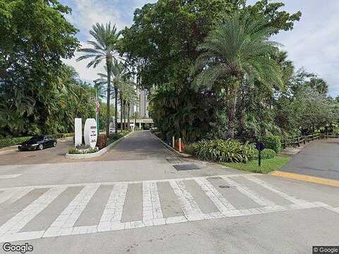 W Country Club Dr, Aventura, FL 33180