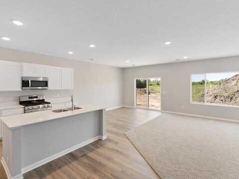 Finale Avenue, Hugo, MN 55038