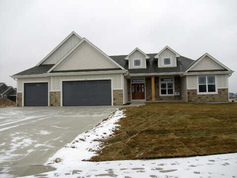 Creekview Ct, Oconomowoc, WI 53066