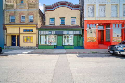 W National Ave, Milwaukee, WI 53204