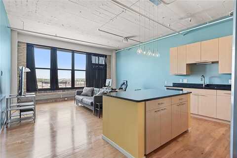 Market, MINNEAPOLIS, MN 55405