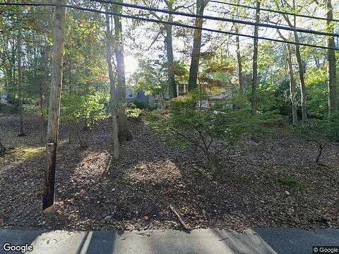 Crooked Oak, PORT JEFFERSON, NY 11777
