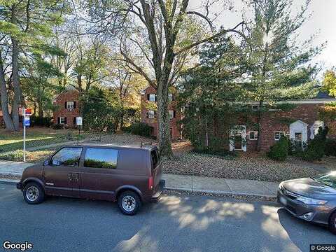 Gunston, ALEXANDRIA, VA 22302